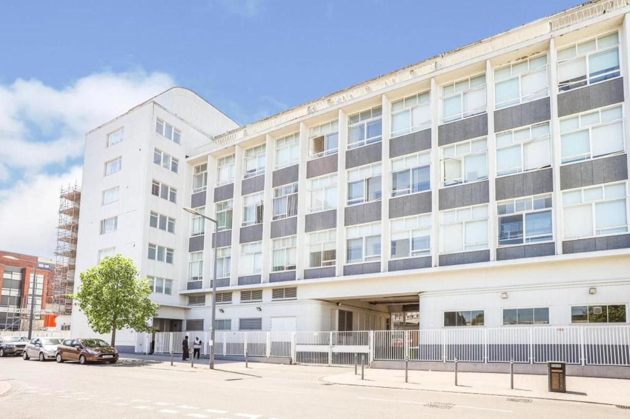 Stunning 2-Bed Apartment In Leicester With A Gym Apartment *